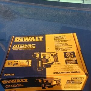 DEWALT Atomic 20V Compact Series Rotary Hammer Tool